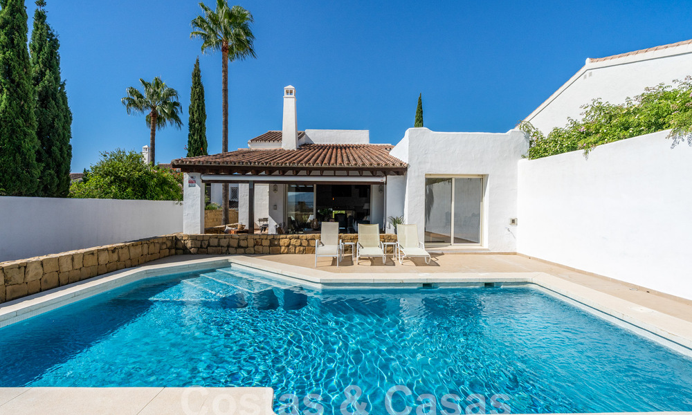 Charmante familiewoning te koop met uitzicht op golf- en berglandschap in Benahavis - Marbella 62112