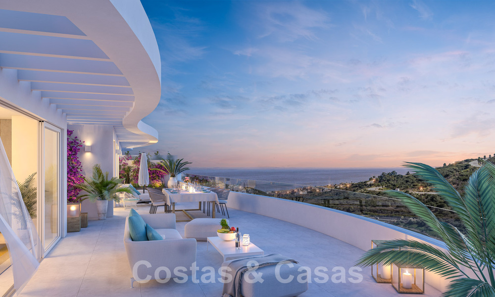 Nieuwbouwproject van appartementen te koop grenzend aan de golfbaan met zeezicht nabij Sotogrande, Costa del Sol 62026
