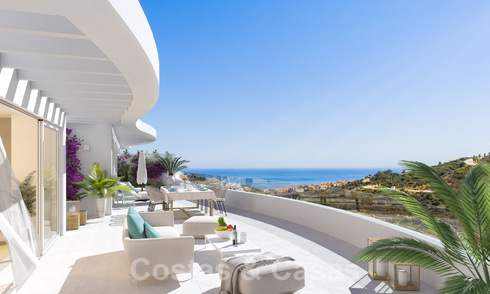 Nieuwbouwproject van appartementen te koop grenzend aan de golfbaan met zeezicht nabij Sotogrande, Costa del Sol 62027