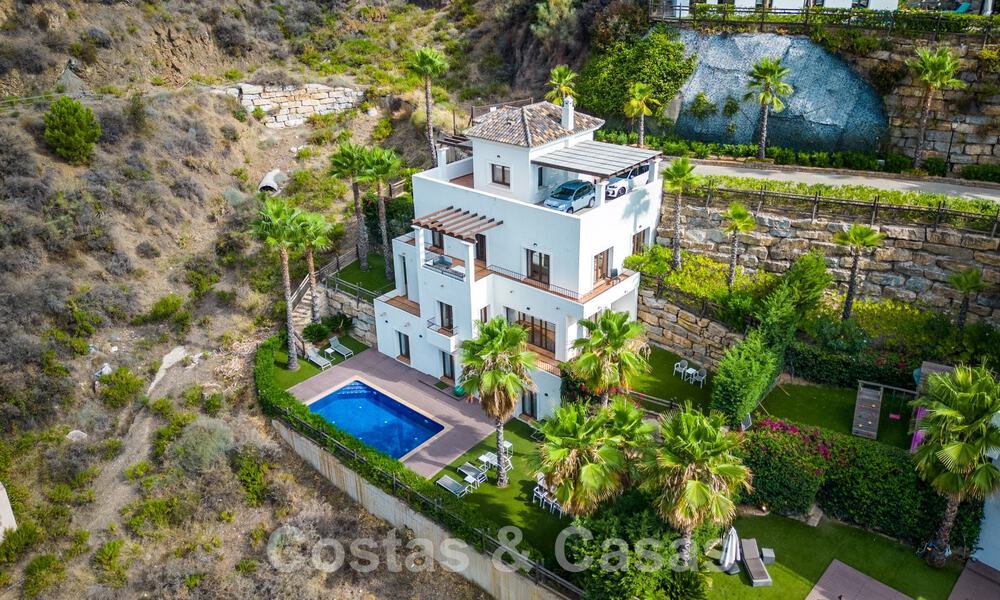 Ruime, vrijstaande villa te koop in een exclusieve, gated community in Benahavis - Marbella 62122