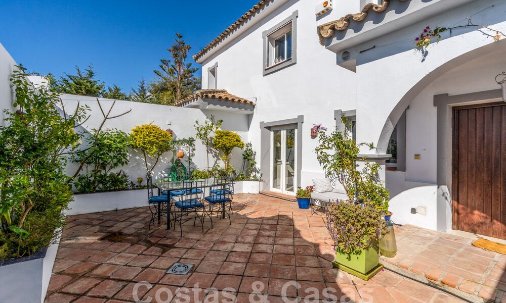 Authentieke villa, Mediterrane bouwstijl te koop in Sotogrande, Costa del Sol 62224
