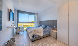Instapklaar! Modern, luxueus penthouse te koop direct aan de golfbaan, met zee- en golfzicht, Oost-Marbella 62268 