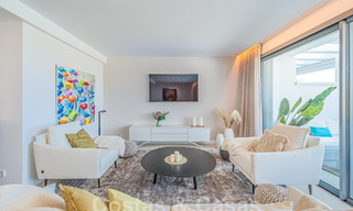 Instapklaar! Modern, luxueus penthouse te koop direct aan de golfbaan, met zee- en golfzicht, Oost-Marbella 62289 