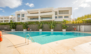 Instapklaar! Modern, luxueus penthouse te koop direct aan de golfbaan, met zee- en golfzicht, Oost-Marbella 62315 