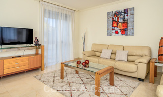 Instapklaar, modern appartement te koop met weids uitzicht o/d golf e/d zee i/e golfresort in Benahavis - Marbella 62353 
