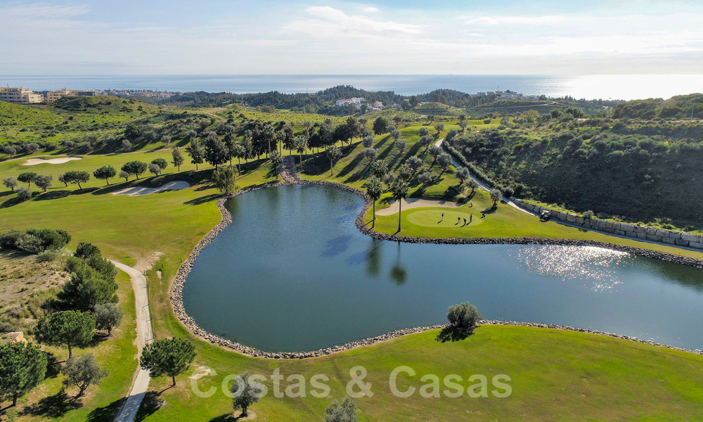 Nieuw project met moderne luxevilla’s te koop, eerstelijnsgolf met zeezicht in Mijas, Costa del Sol 62486