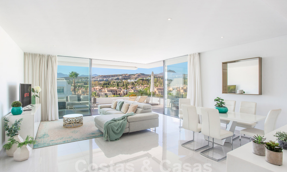 Modern 3 slaapkamer appartement met ruime terrassen te koop op de New Golden Mile tussen Marbella en Estepona 62492