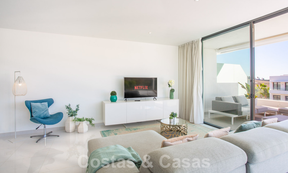 Modern 3 slaapkamer appartement met ruime terrassen te koop op de New Golden Mile tussen Marbella en Estepona 62495