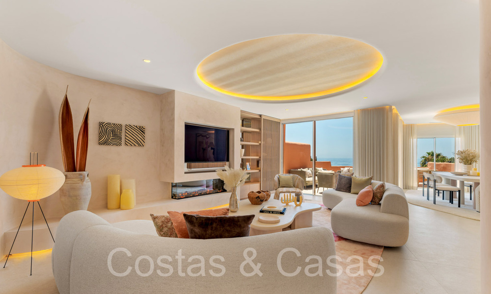 Kwalitatief gerenoveerd, immens penthouse te koop in een eerstelijnsstrand complex ten oosten van Marbella centrum 70673