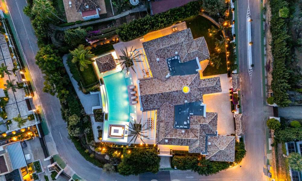 Gesofisticeerde luxevilla met panoramisch zeezicht te koop in Nueva Andalucia, Marbella 62760