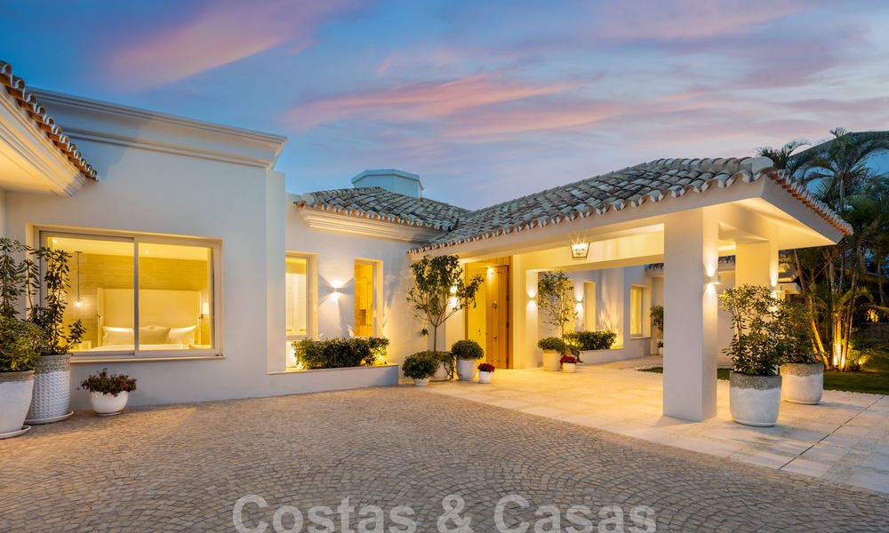 Gesofisticeerde luxevilla met panoramisch zeezicht te koop in Nueva Andalucia, Marbella 62765