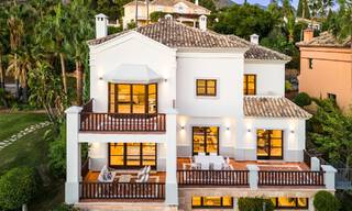 Luxueus gerenoveerd, mediterraan herenhuis te koop in een exclusieve gated woonwijk op Marbella’s Golden Mile 62727 