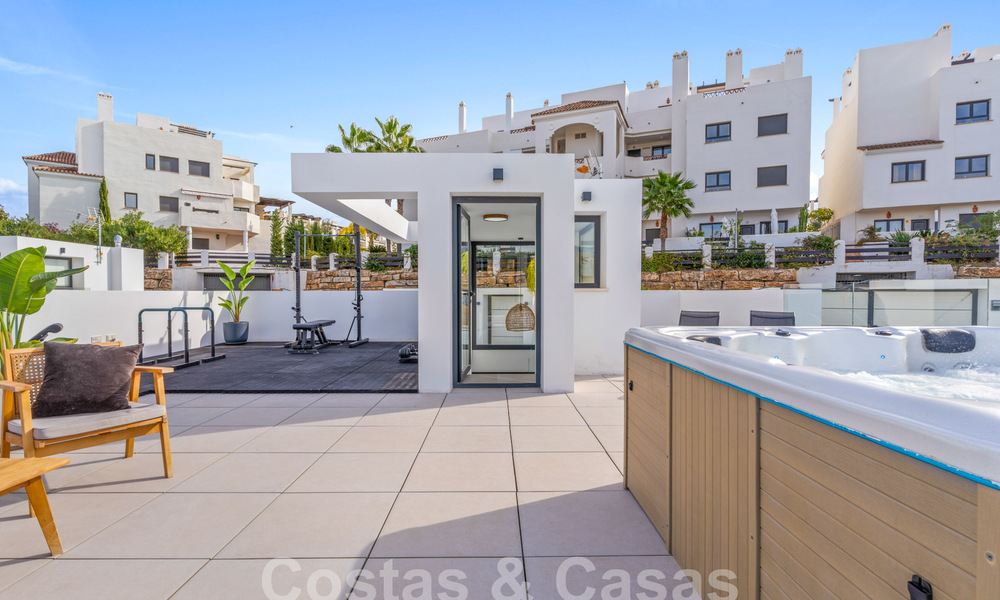 Instapklare, moderne luxevilla te koop in een gated golfresort aan de New Golden Mile, Marbella - Estepona 62902