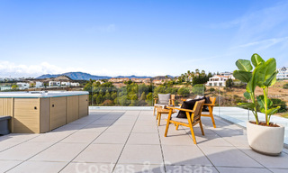 Instapklare, moderne luxevilla te koop in een gated golfresort aan de New Golden Mile, Marbella - Estepona 62903 