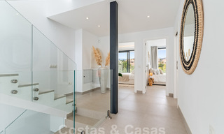 Instapklare, moderne luxevilla te koop in een gated golfresort aan de New Golden Mile, Marbella - Estepona 62906 
