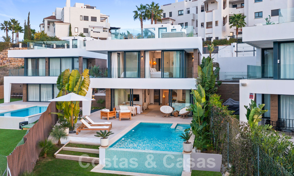 Instapklare, moderne luxevilla te koop in een gated golfresort aan de New Golden Mile, Marbella - Estepona 62926