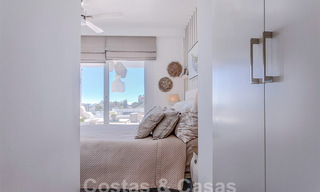 Modern appartement met ruim terras te koop met zeezicht en nabij golfbanen in een gated community in La Quinta, Marbella - Benahavis 62957 