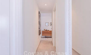 Modern appartement met ruim terras te koop met zeezicht en nabij golfbanen in een gated community in La Quinta, Marbella - Benahavis 62959 