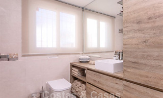 Modern appartement met ruim terras te koop met zeezicht en nabij golfbanen in een gated community in La Quinta, Marbella - Benahavis 62971 