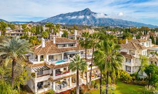Ruim, luxe penthouse te koop met 4 slaapkamers in een eerstelijns golfcomplex in Nueva Andalucia, Marbella 63055 