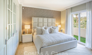 Ruim, luxe penthouse te koop met 4 slaapkamers in een eerstelijns golfcomplex in Nueva Andalucia, Marbella 63067 