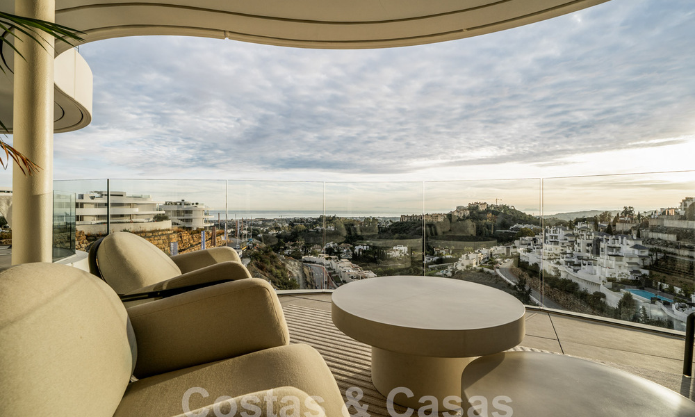 Eersteklas, modern appartement te koop, met uitzicht op zee, golf en bergen in Benahavis - Marbella 63124