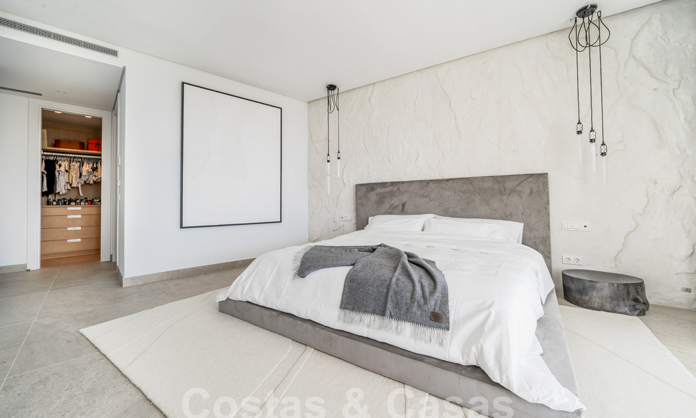 Eersteklas, modern appartement te koop, met uitzicht op zee, golf en bergen in Benahavis - Marbella 63137