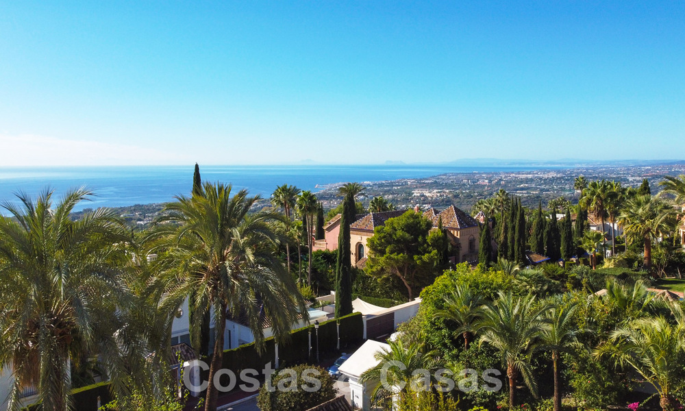 Andalusische luxevilla te koop in de exclusieve woonwijk Sierra Blanca op de Golden Mile van Marbella 63111