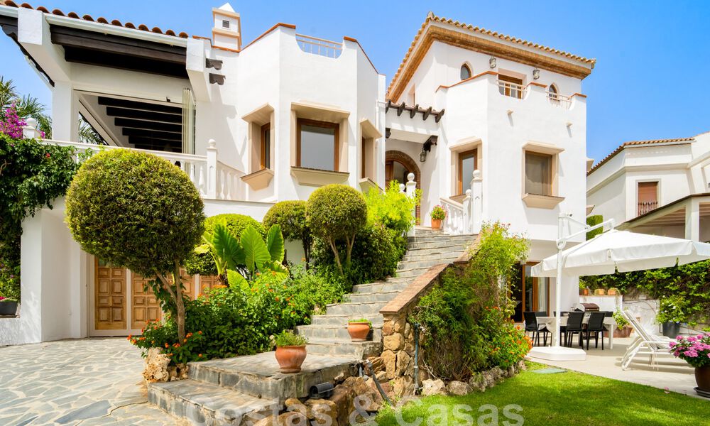 Mediterrane luxevilla met zeezicht te koop in een golfomgeving nabij Estepona centrum 63377