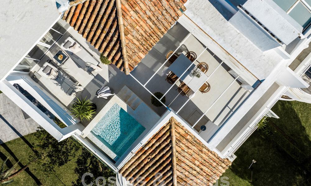 Luxueus duplex penthouse met hedendaags interieur te koop, eerstelijns golf in Nueva Andalucia’s golfvallei, Marbella 63337