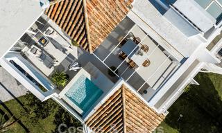 Luxueus duplex penthouse met hedendaags interieur te koop, eerstelijns golf in Nueva Andalucia’s golfvallei, Marbella 63337 
