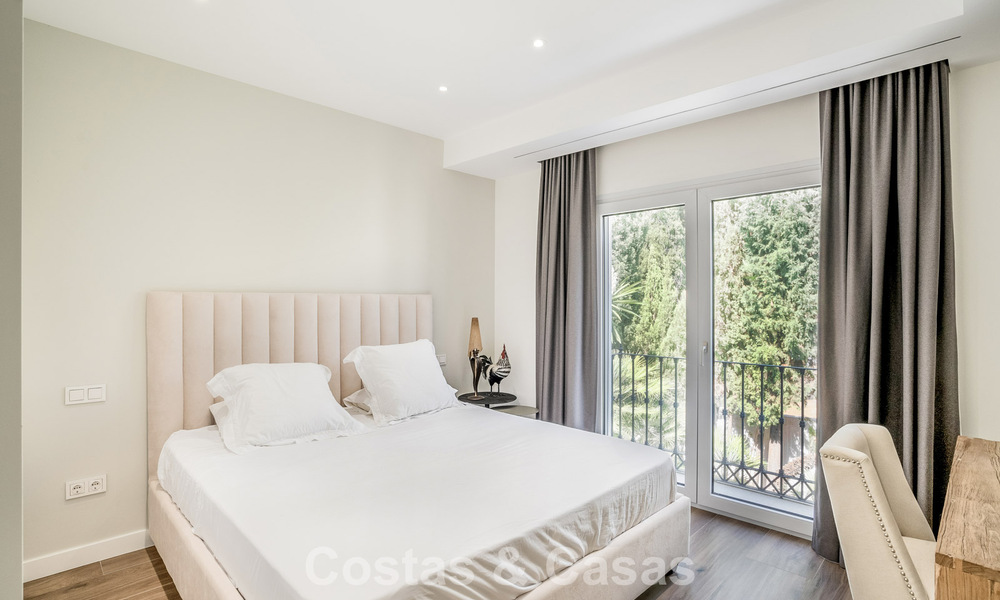 Hedendaags gerenoveerde luxevilla te koop met zeezicht in Sierra Blanca op de Golden Mile van Marbella 63525