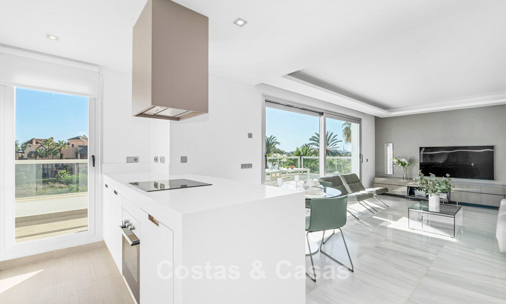 Beachside, modern penthouse met 3 slaapkamers te koop in een eigentijds complex in San Pedro, Marbella 63619