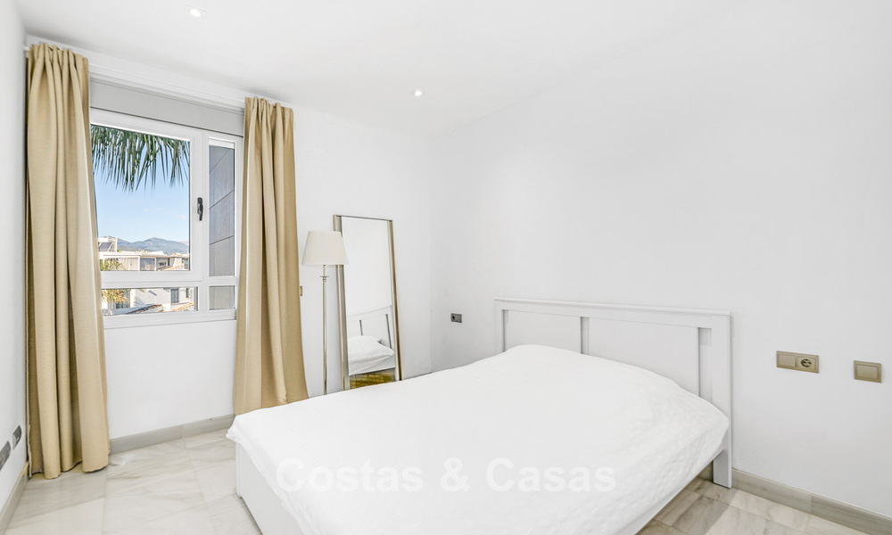 Beachside, modern penthouse met 3 slaapkamers te koop in een eigentijds complex in San Pedro, Marbella 63621