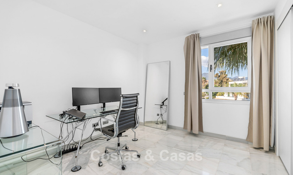 Beachside, modern penthouse met 3 slaapkamers te koop in een eigentijds complex in San Pedro, Marbella 63622