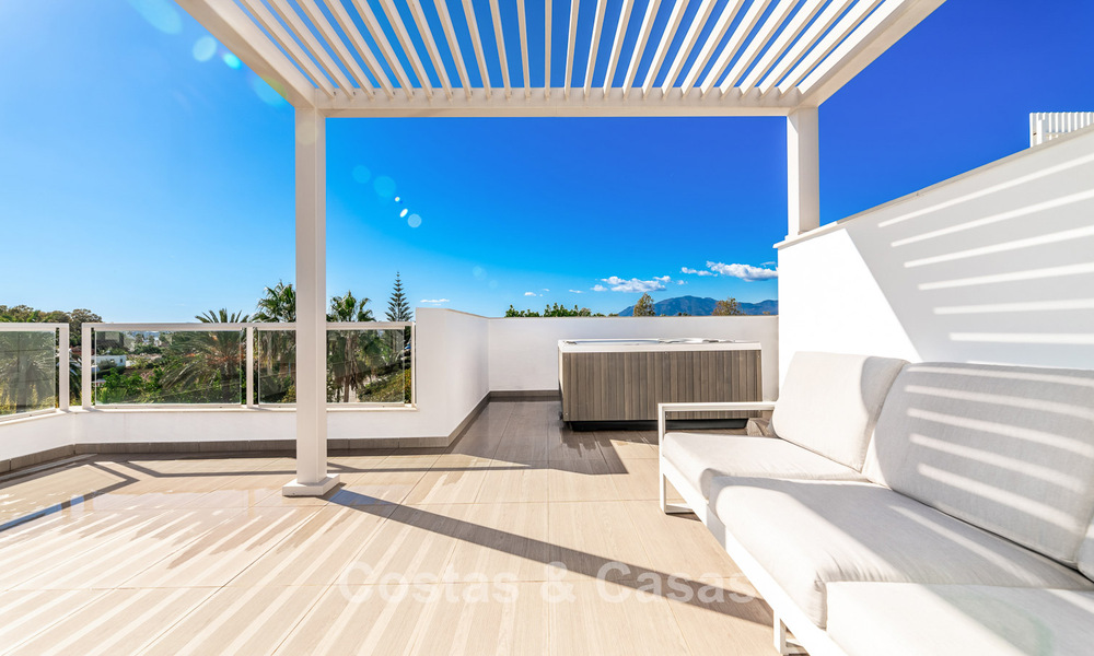 Beachside, modern penthouse met 3 slaapkamers te koop in een eigentijds complex in San Pedro, Marbella 63629