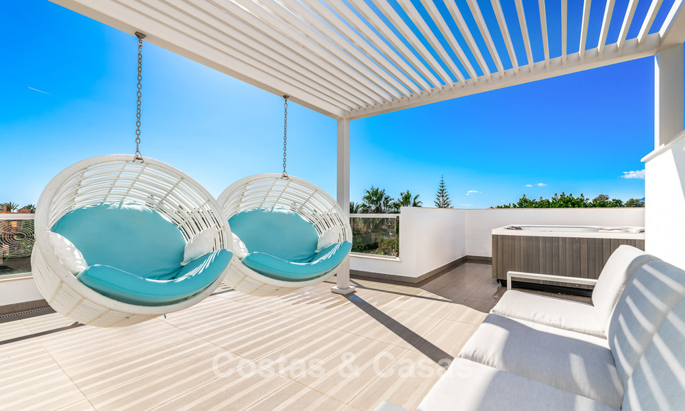 Beachside, modern penthouse met 3 slaapkamers te koop in een eigentijds complex in San Pedro, Marbella 63632