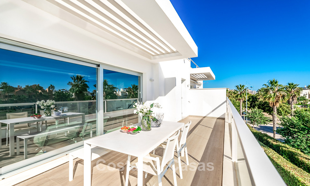 Beachside, modern penthouse met 3 slaapkamers te koop in een eigentijds complex in San Pedro, Marbella 63634