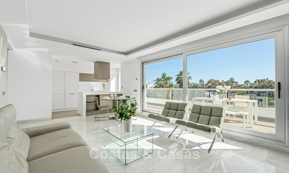 Beachside, modern penthouse met 3 slaapkamers te koop in een eigentijds complex in San Pedro, Marbella 63637