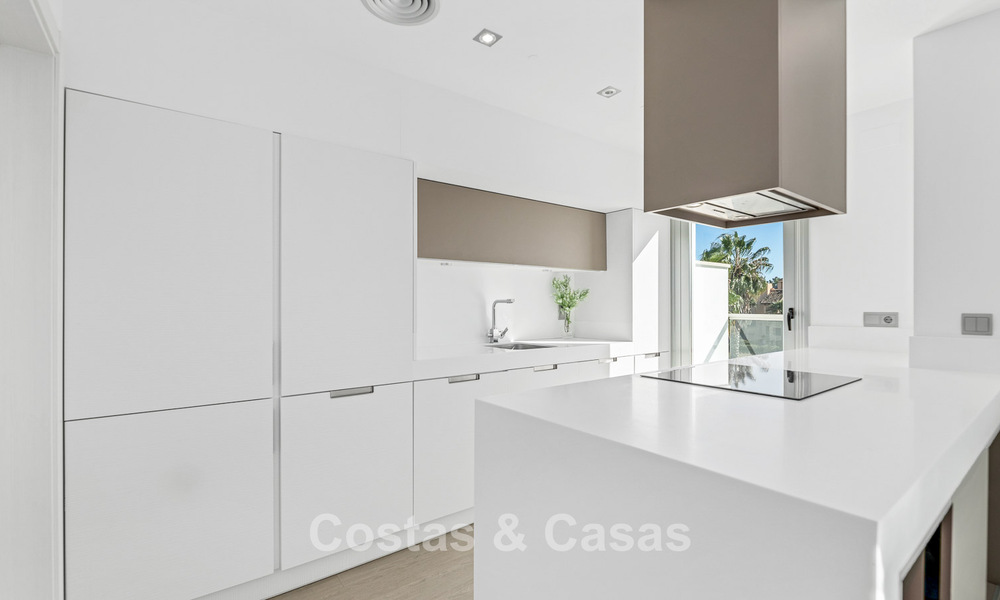 Beachside, modern penthouse met 3 slaapkamers te koop in een eigentijds complex in San Pedro, Marbella 63641
