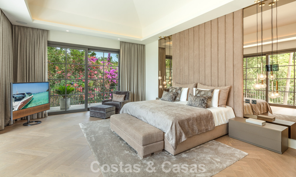 Royale luxe villa te koop met zeezicht en 5-sterrenvoorzieningen op de Golden Mile van Marbella 63667