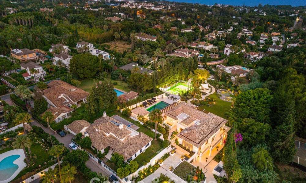 Royale luxe villa te koop met zeezicht en 5-sterrenvoorzieningen op de Golden Mile van Marbella 63698