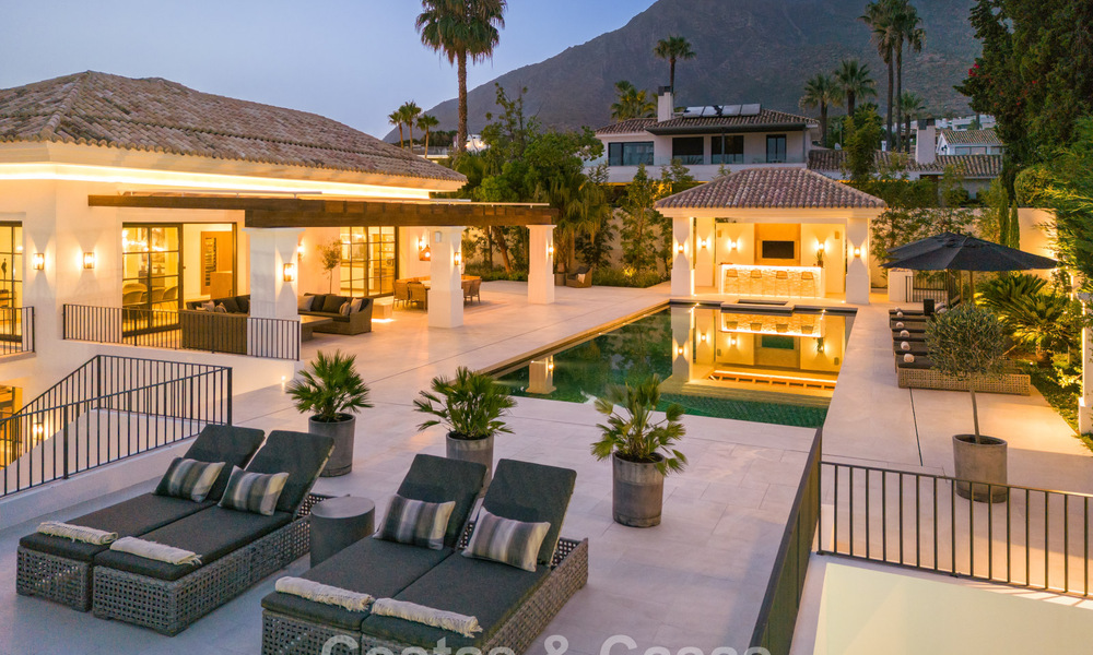 Royale luxe villa te koop met zeezicht en 5-sterrenvoorzieningen op de Golden Mile van Marbella 63700