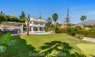 Eigentijdse, Mediterrane luxevilla te koop in een geprefereerde woonomgeving in Nueva Andalucia, Marbella 63613 