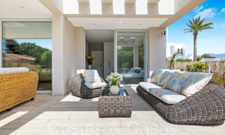 Instapklare, nieuwe, moderne villa te koop op een steenworp van het strand en alle voorzieningen in San Pedro, Marbella 66984 