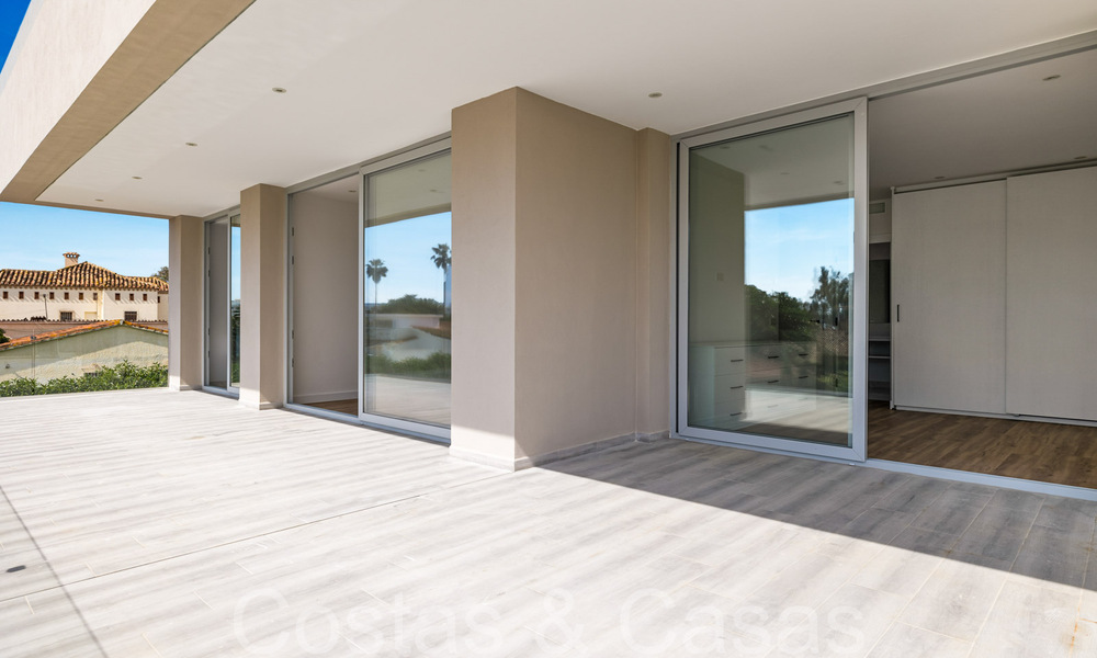 Instapklare, nieuwe, moderne villa te koop op een steenworp van het strand en alle voorzieningen in San Pedro, Marbella 66988