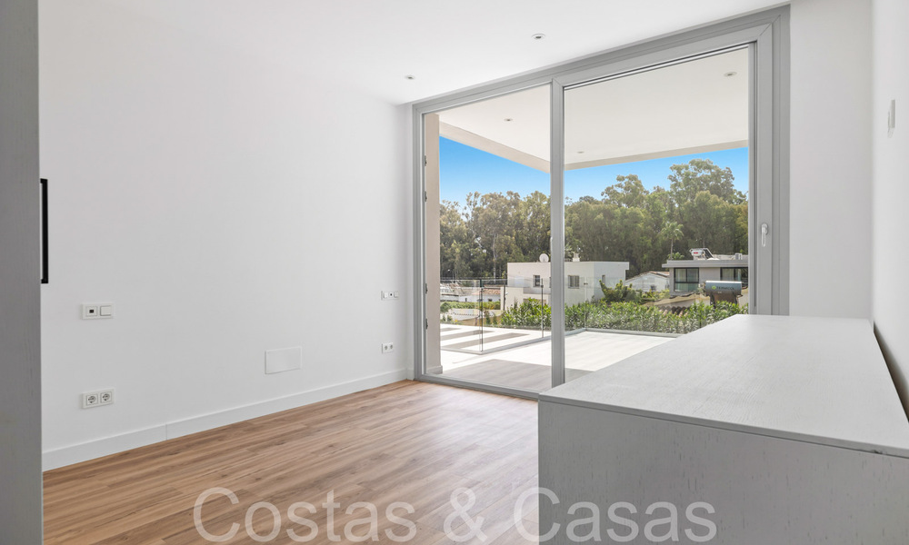 Instapklare, nieuwe, moderne villa te koop op een steenworp van het strand en alle voorzieningen in San Pedro, Marbella 67009