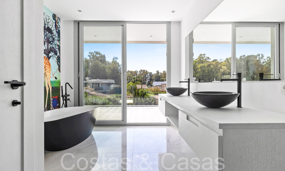 Instapklare, nieuwe, moderne villa te koop op een steenworp van het strand en alle voorzieningen in San Pedro, Marbella 67015