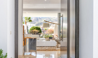 Modernistische luxevilla te koop in een natuurlijke, zeer begeerde omgeving ten oosten van Marbella centrum 63809 