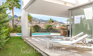 Modernistische luxevilla te koop in een natuurlijke, zeer begeerde omgeving ten oosten van Marbella centrum 63816 